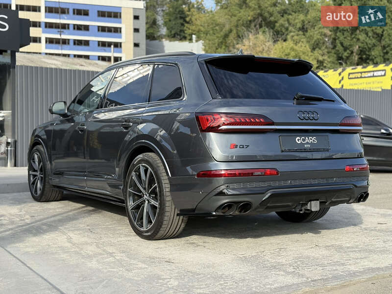 Позашляховик / Кросовер Audi SQ7 2020 в Києві