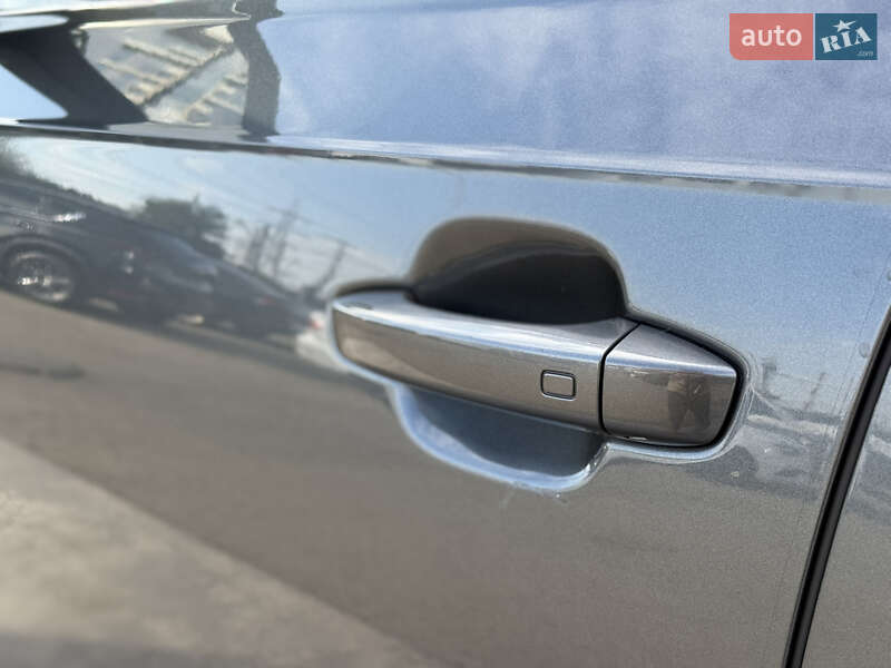 Позашляховик / Кросовер Audi SQ7 2020 в Києві