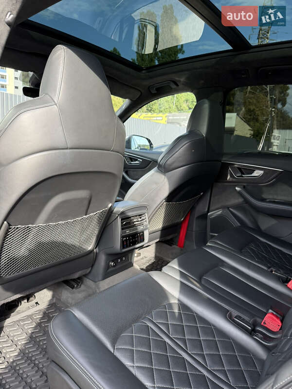 Позашляховик / Кросовер Audi SQ7 2020 в Києві