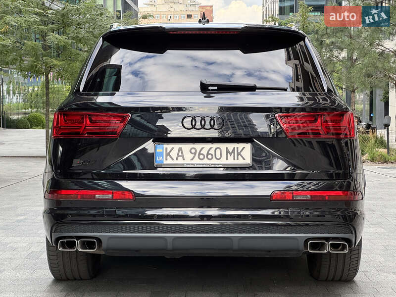 Внедорожник / Кроссовер Audi SQ7 2016 в Киеве