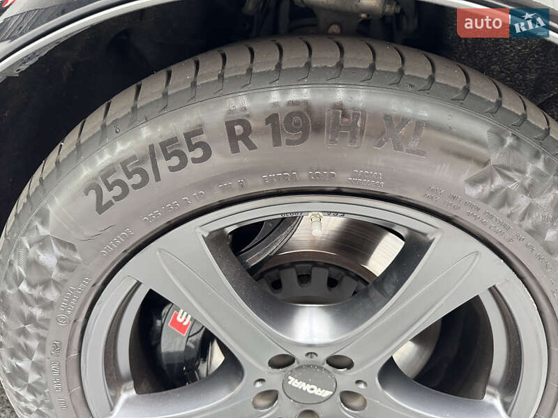 Внедорожник / Кроссовер Audi SQ7 2016 в Киеве