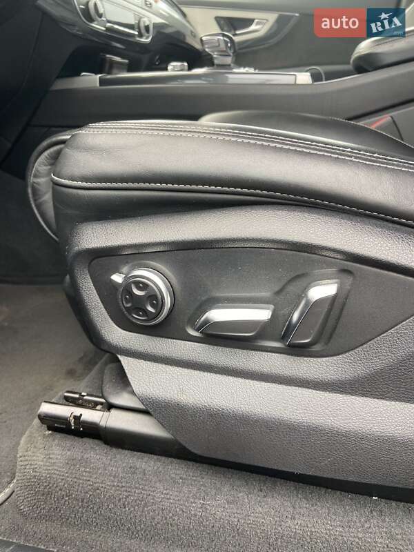 Внедорожник / Кроссовер Audi SQ7 2016 в Львове