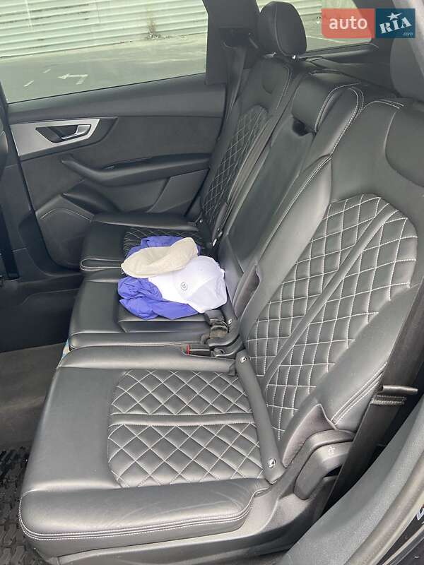 Внедорожник / Кроссовер Audi SQ7 2016 в Львове