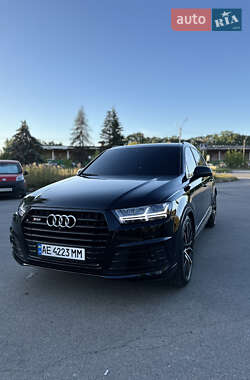 Внедорожник / Кроссовер Audi SQ7 2017 в 