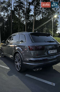 Внедорожник / Кроссовер Audi SQ7 2018 в 