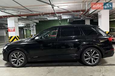 Внедорожник / Кроссовер Audi SQ7 2023 в 