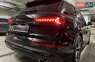 Внедорожник / Кроссовер Audi SQ7 2023 в 