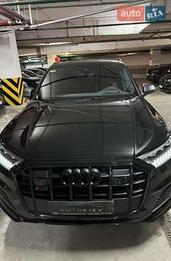 Внедорожник / Кроссовер Audi SQ7 2023 в 