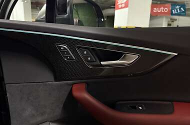 Внедорожник / Кроссовер Audi SQ7 2023 в 