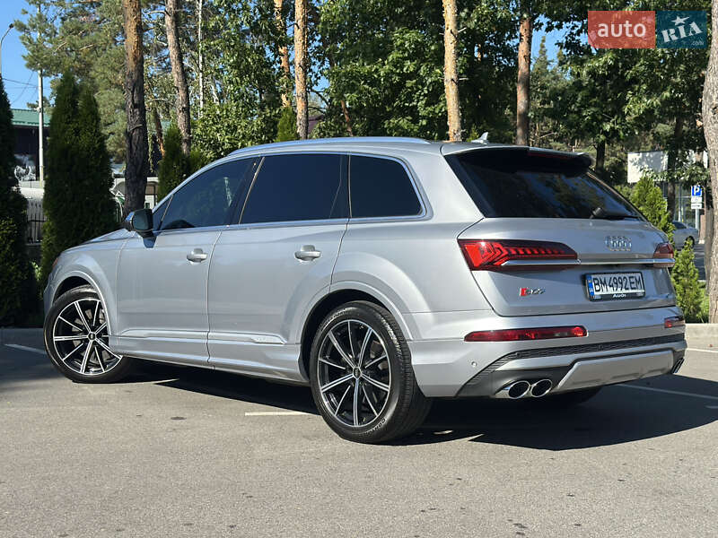 Внедорожник / Кроссовер Audi SQ7 2022 в Киеве