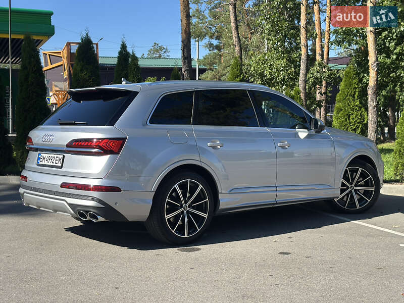 Внедорожник / Кроссовер Audi SQ7 2022 в Киеве