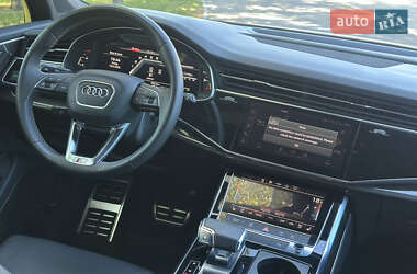 Внедорожник / Кроссовер Audi SQ7 2022 в 