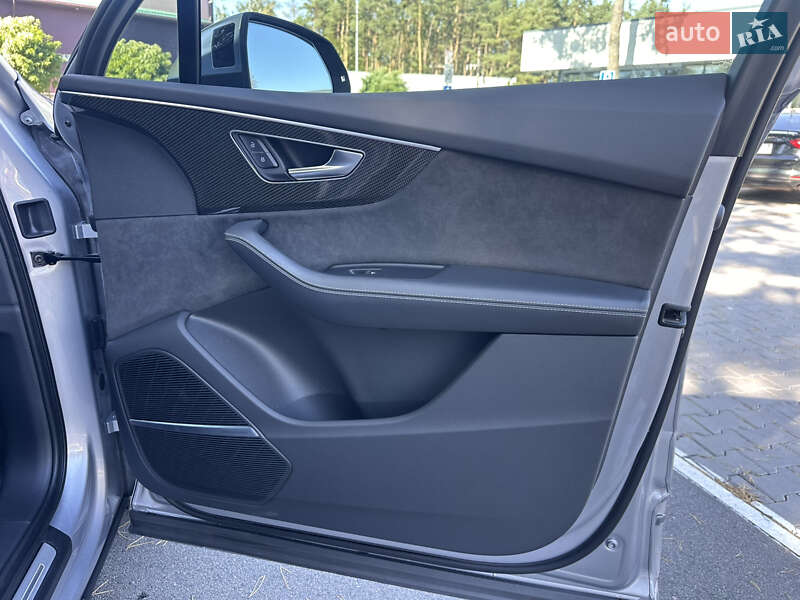 Внедорожник / Кроссовер Audi SQ7 2022 в Киеве