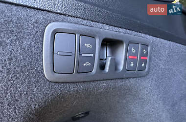 Внедорожник / Кроссовер Audi SQ7 2022 в 