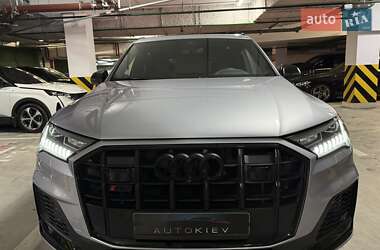 Внедорожник / Кроссовер Audi SQ7 2020 в 