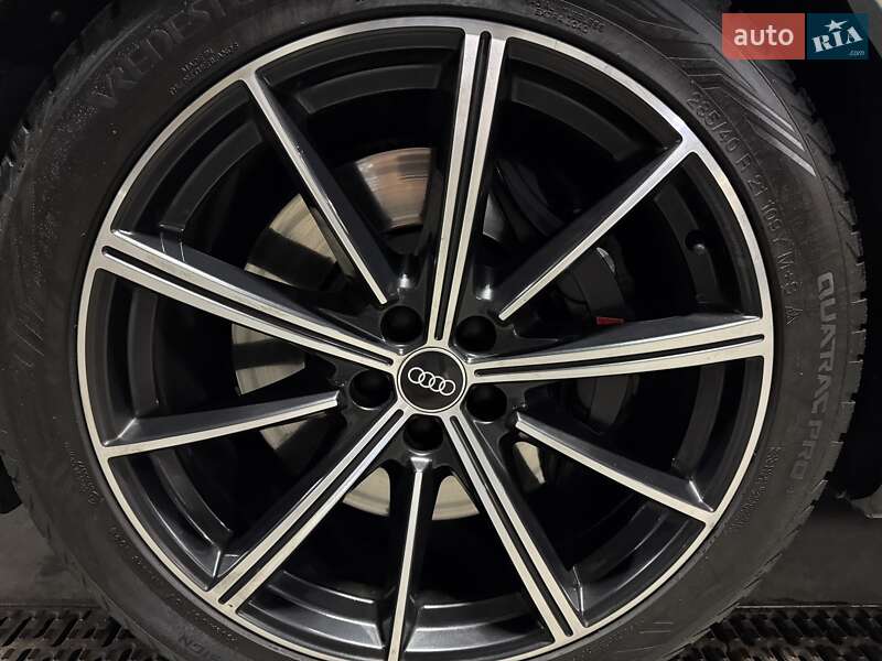 Внедорожник / Кроссовер Audi SQ7 2020 в Киеве