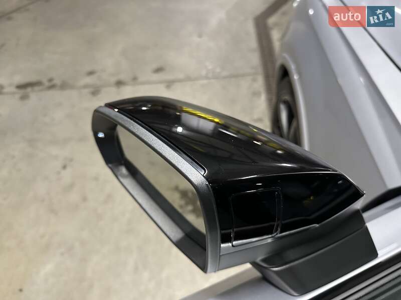Внедорожник / Кроссовер Audi SQ7 2020 в Киеве
