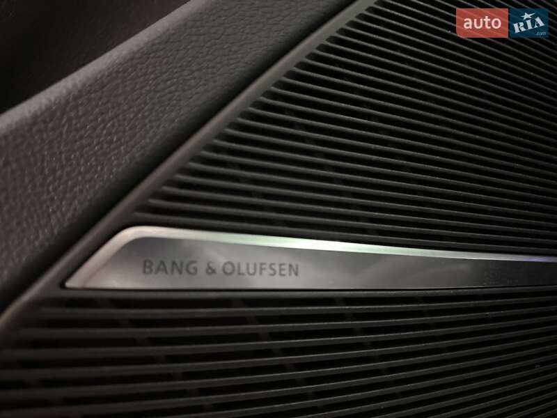 Внедорожник / Кроссовер Audi SQ7 2020 в Киеве