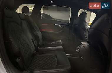 Внедорожник / Кроссовер Audi SQ7 2020 в 
