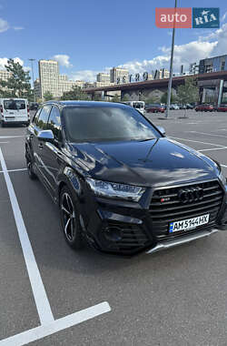 Позашляховик / Кросовер Audi SQ7 2017 в 