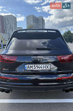 Позашляховик / Кросовер Audi SQ7 2017 в 