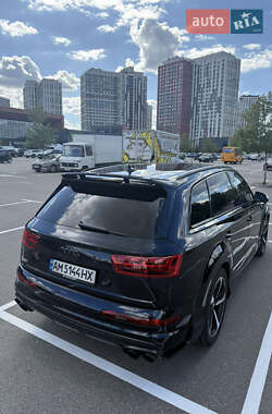 Позашляховик / Кросовер Audi SQ7 2017 в 