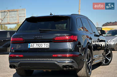 Внедорожник / Кроссовер Audi SQ7 2021 в 