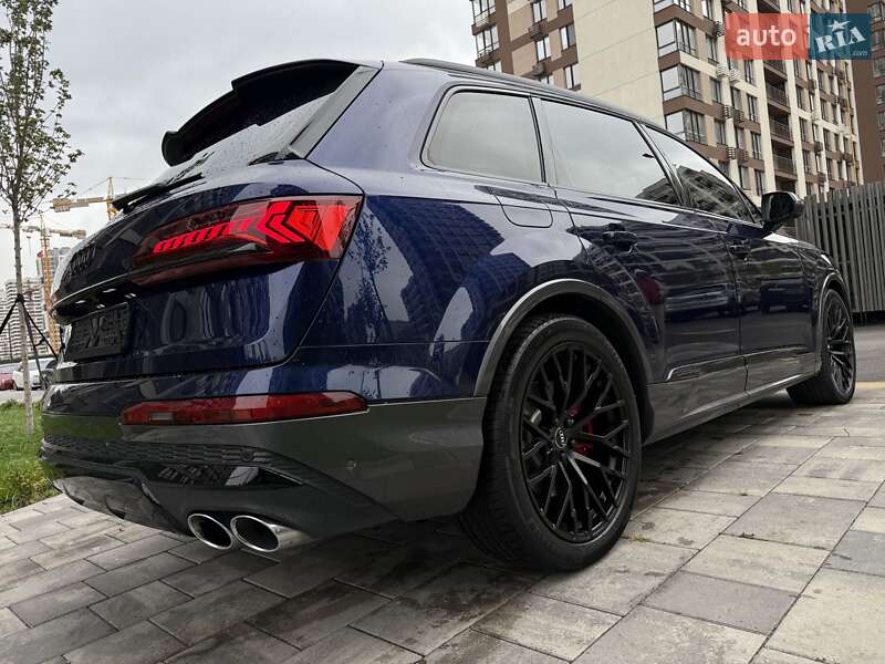 Audi SQ7 2021