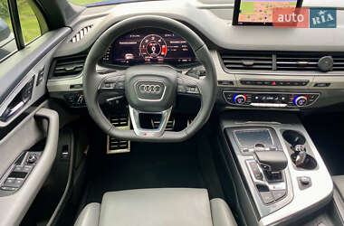 Внедорожник / Кроссовер Audi SQ7 2016 в 