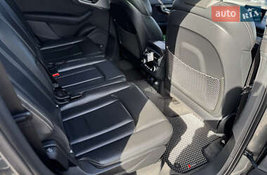 Внедорожник / Кроссовер Audi SQ7 2018 в 
