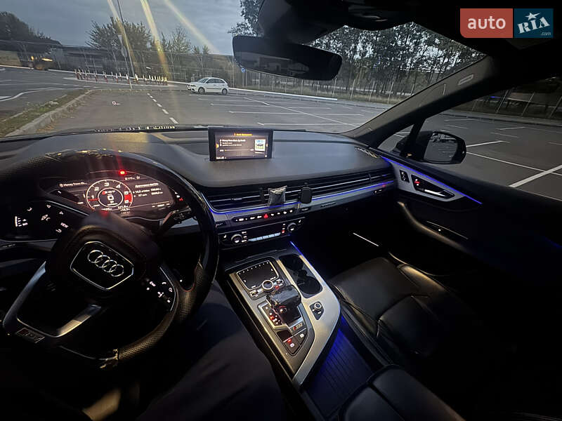 Внедорожник / Кроссовер Audi SQ7 2018 в Днепре