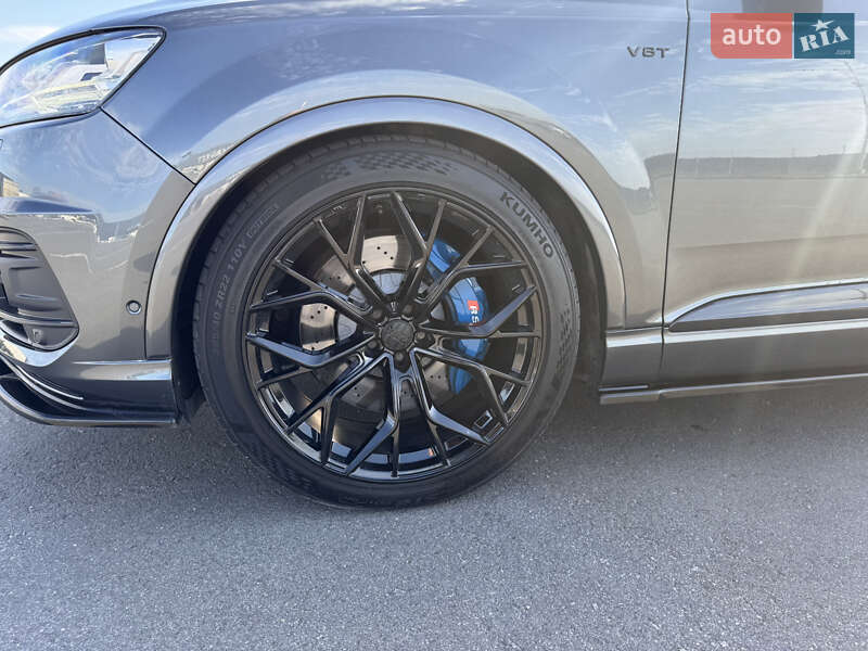 Внедорожник / Кроссовер Audi SQ7 2018 в Днепре