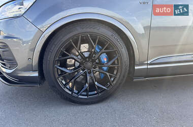 Внедорожник / Кроссовер Audi SQ7 2018 в 