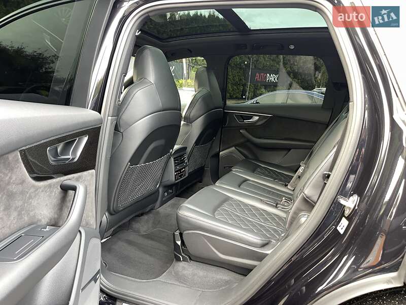 Внедорожник / Кроссовер Audi SQ7 2020 в Киеве