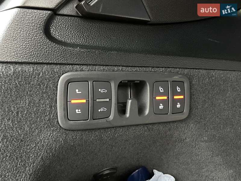 Внедорожник / Кроссовер Audi SQ7 2020 в Киеве