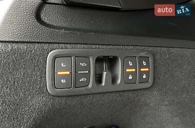 Внедорожник / Кроссовер Audi SQ7 2020 в 