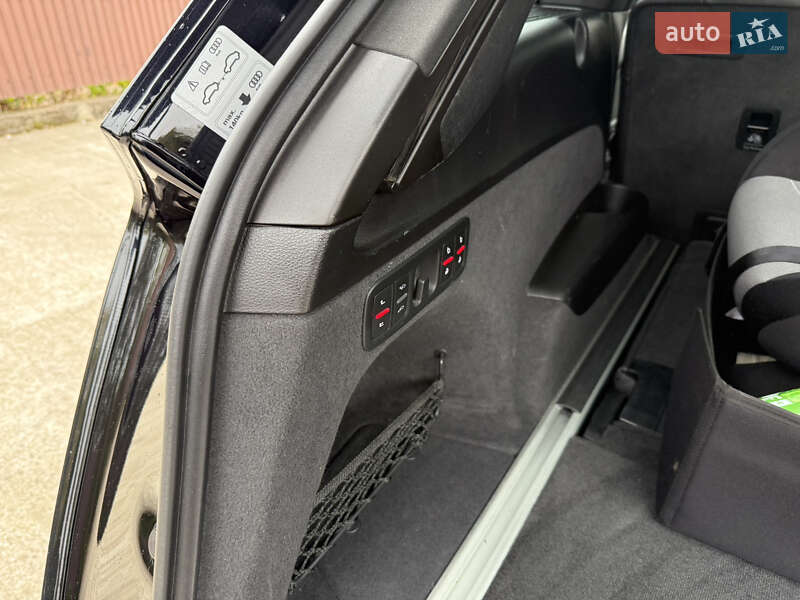 Позашляховик / Кросовер Audi SQ7 2016 в Хусті