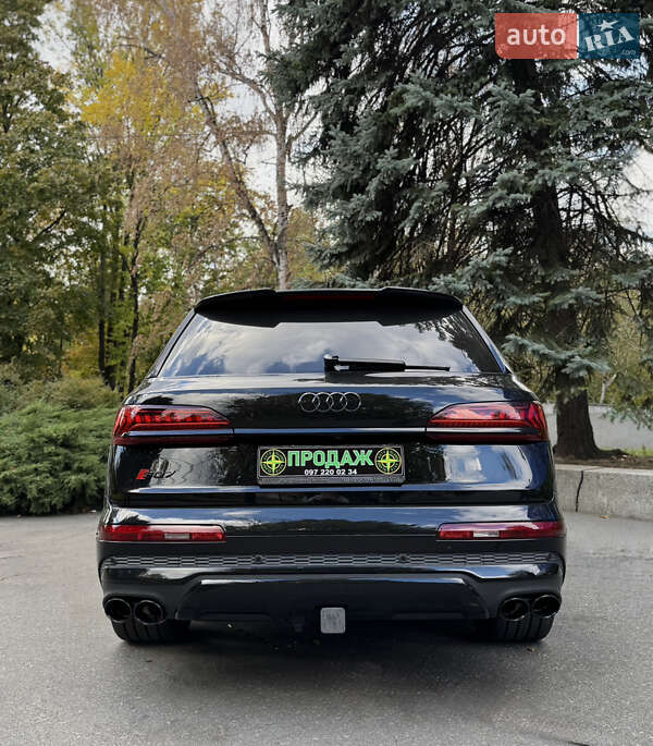 Внедорожник / Кроссовер Audi SQ7 2022 в Днепре