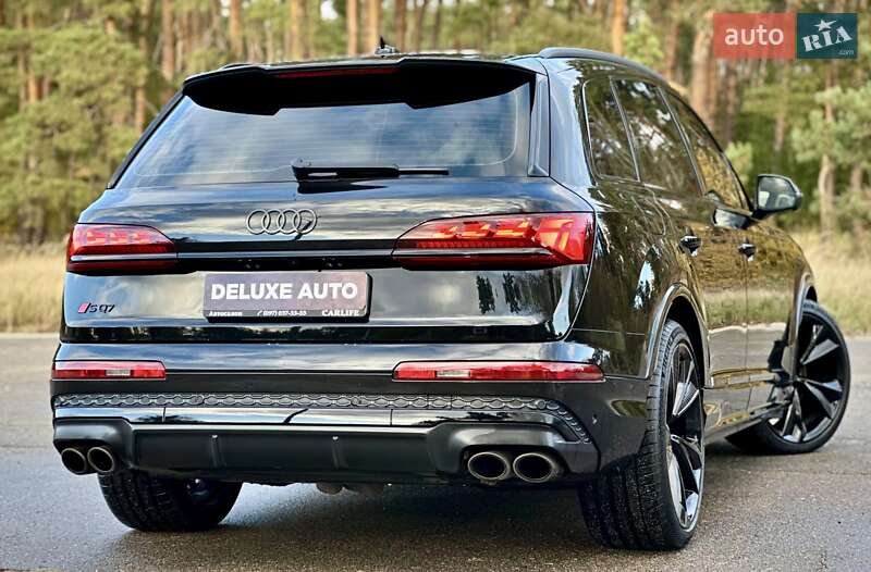 Внедорожник / Кроссовер Audi SQ7 2024 в Киеве