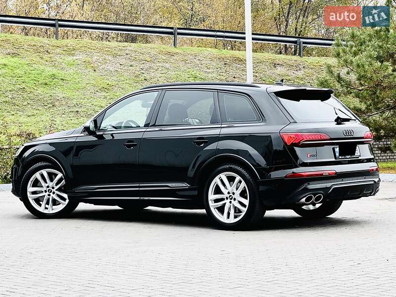 Позашляховик / Кросовер Audi SQ7 2019 в Дніпрі