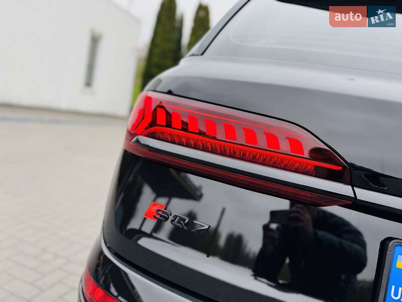 Позашляховик / Кросовер Audi SQ7 2019 в Дніпрі