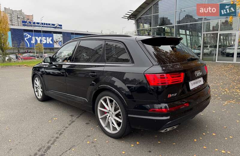 Позашляховик / Кросовер Audi SQ7 2017 в Києві фото 26 Позашляховик / Кросовер Audi SQ7 2017 в Києві