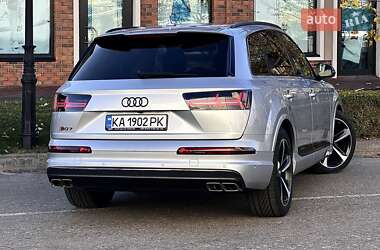 Позашляховик / Кросовер Audi SQ7 2017 в Києві