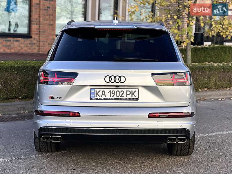 Внедорожник / Кроссовер Audi SQ7 2017 в Киеве