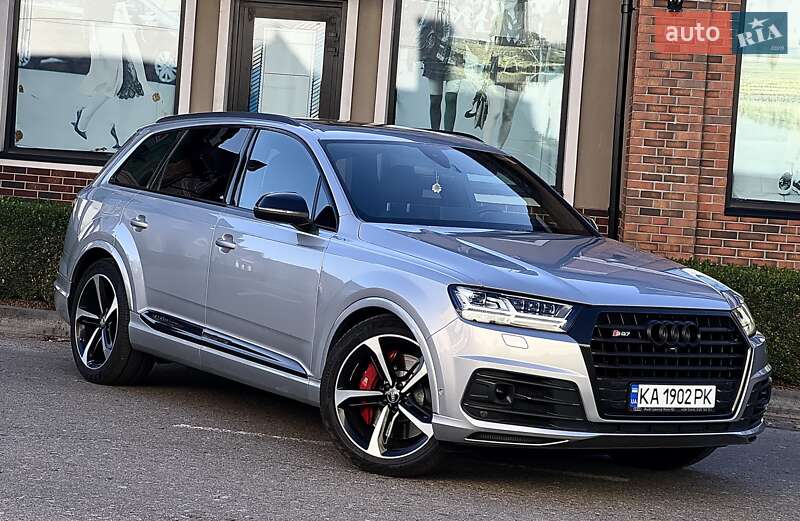 Внедорожник / Кроссовер Audi SQ7 2017 в Киеве