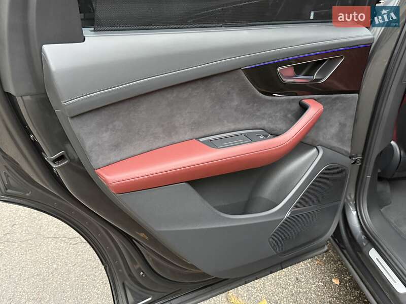Позашляховик / Кросовер Audi SQ7 2024 в Києві
