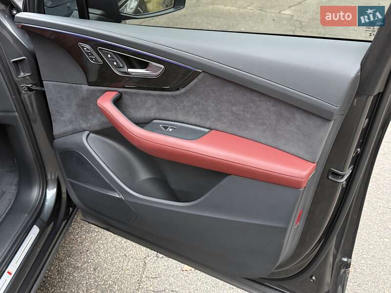 Позашляховик / Кросовер Audi SQ7 2024 в Києві