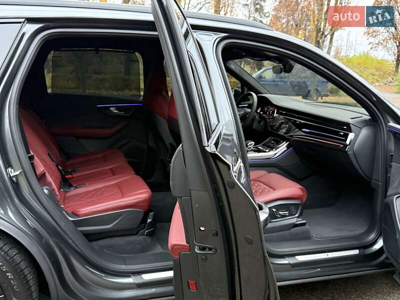Позашляховик / Кросовер Audi SQ7 2024 в Києві