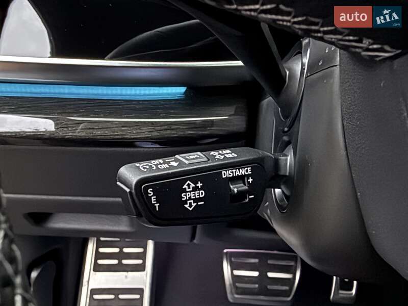 Позашляховик / Кросовер Audi SQ7 2024 в Києві