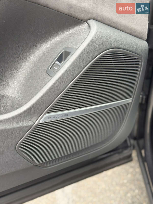 Позашляховик / Кросовер Audi SQ7 2021 в Києві